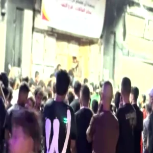 Gazze’de dram sürüyor: Metrelerce uzunluktaki ekmek kuyrukları...