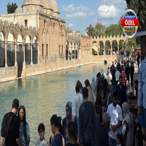 Güneşi gören Balıklıgöl’e koştu!