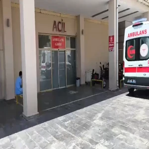Tur gezisi hastanede bitti: 12 turist Şanlıurfa’da tedavi altına alındı