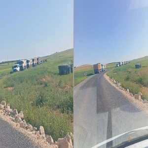 Şanlıurfa'da hafriyat yüklü kamyon devrildi: Sürücü yaralandı