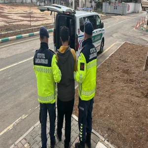 Şanlıurfa’da otoyolda hırsızlık! Araçtan çalınanlar pes dedirtti