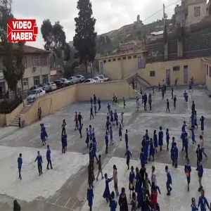 Şanlıurfa’da öğrencilerin Ramazan sevinci bahçeyi sardı!