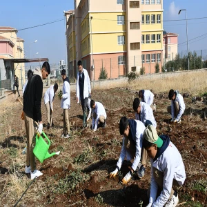 Öğrencilere 'tohumdan sofraya' tarım eğitimi