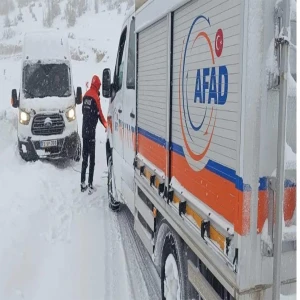 AFAD teyakkuzda: 35 bin personel, 10 bin iş makinesi kar mesaisinde