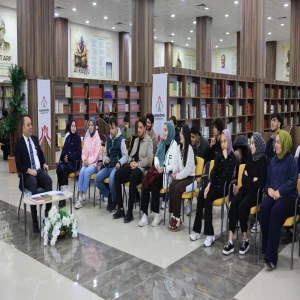 Başkan Çiftçi öğrencilerle Karaköprü kütüphanesinde buluştu