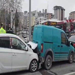 Şanlıurfa’da zincirleme trafik kazası! 3 araç birbirine girdi