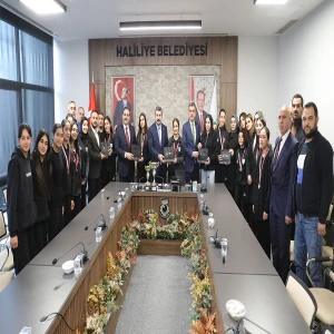 Haliliye Belediyespor’dan Başkan Canpolat’a şampiyonluk ziyareti