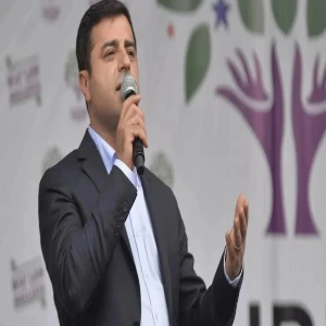 Edirne’de temas, Ankara’ya mesaj: Demirtaş ve Mızraklı için “Artık bir saat bile…” çağrısı