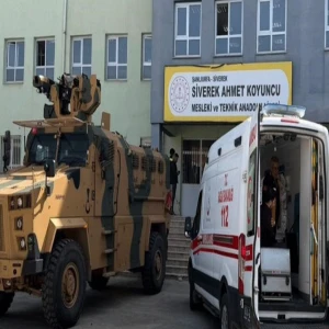 Şanlıurfa’da silahlı saldırı düzenlenen okulda eğitime ara verildi