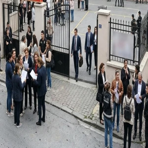Velilerden yüksek miktarda ‘bağış’ iddiası!  9 müdür görevden uzaklaştırıldı