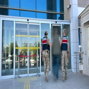 Şanlıurfa’da 5 yıl cezası bulunuyordu! Firari hükümlü jandarmadan kaçamadı