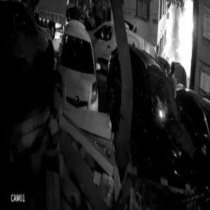 İstanbul'da bir binada patlama! O anlar kamerada...