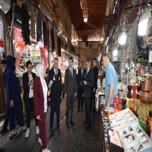 Şanlıurfa’nın tarihi bölgesinde büyük dönüşüm! Bakan Kurum da devrede