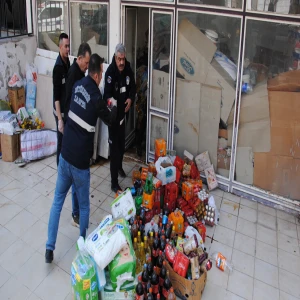 Resmen ölüm saçıyorlar! Şanlıurfa zabıtası depoya girdiğinde gözlerine inanamadı