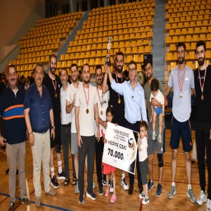 Siverek’te sahada dostluk, filede rekabet! Şampiyon belli oldu