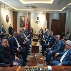 Şanlıurfa ekonomisi için kritik buluşma! Vali Şıldak’tan ŞUTSO’ya ziyaret
