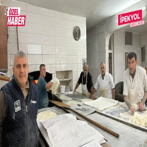 Şanlıurfa’da fırıncıların Ramazan mesaisi belli oldu! Saat kaça kadar tepsi alınacak?