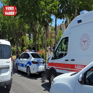 Şanlıurfa’da aynı istikamette seyreden araçlar çarpıştı!
