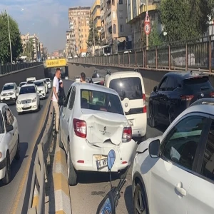 Şanlıurfa’da korkutan zincirleme kaza! Peş peşe çarpıştılar