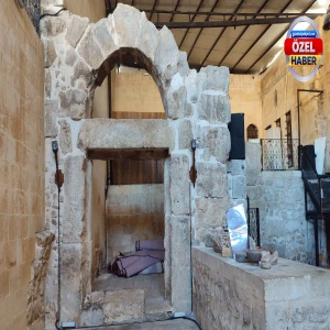 Şanlıurfa’da restorasyon çalışmalarında bulunan 1500 yıllık gizemli kapı