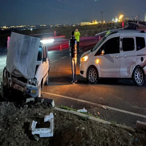 Şanlıurfa’da trafikte kontrol kaybı kazaya yol açtı!