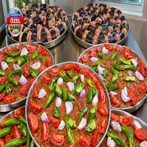 Şanlıurfa’da kasaplar kadınların tahtını sallıyor!