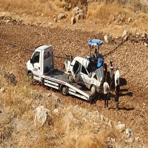 Şanlıurfa’da otomobil şarampole devrildi: 1’i ağır 6 yaralı