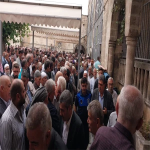 Şanlıurfa’da sevilen muhtar son yolculuğuna uğurlandı!