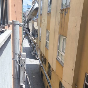 Şanlıurfa'da yağış sonrası kesinti yaşayan mahalleli yardım bekliyor!