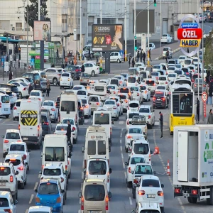 Şanlıurfa’da yollar iflasın eşiğinde: Sadece bir ayda yüzlerce araç