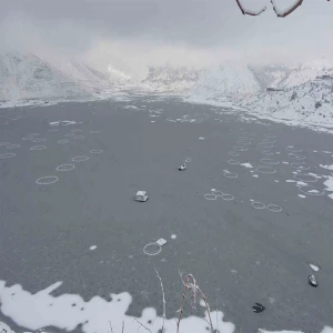 Şanlıurfa’ya yakın ama manzara bambaşka: Baraj tamamen dondu!
