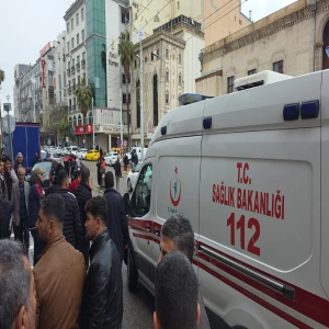 Şanlıurfa'nın göbeğinde iş yerine silahlı saldır! Yaralı var