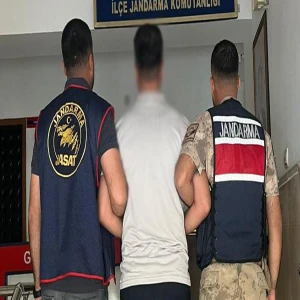 Şanlıurfa’da hapis cezasıyla aranan sahte görevli yakalandı!