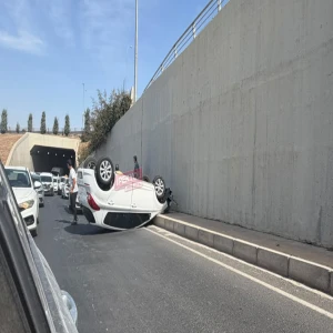 Şanlıurfa’da kontrolden çıkan otomobil takla attı! Sürücü yaralı