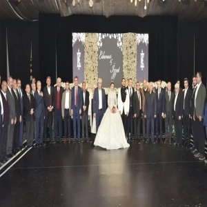 Şanlıurfa'da  iş ve siyaset dünyasını bir araya getiren düğün