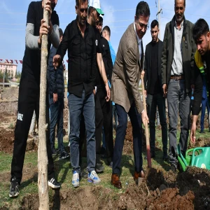 Siverek’te protokol fidan dikti, ‘Adalet Ormanı’ hayata geçti