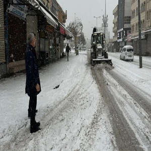 Siverek’te kar alarmı: Kritik güzergahlar trafiğe kapandı