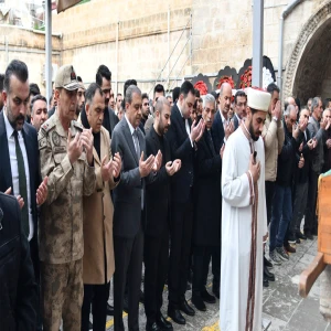Şanlıurfalı kaymakamın babası son yolculuğuna uğurlandı