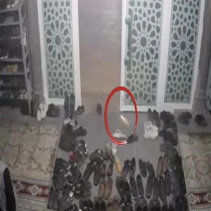 Şanlıurfa’da teravih sırasında camiye torpil attılar! Cemaat irkildi