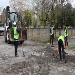 Viranşehir'de sel felaketi sonrası ekipler hasar giderme çalışmalarına başladı