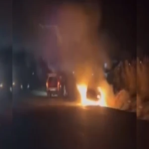 Şanlıurfa'da araç yangını! Kendi aracını yaktı iddiası
