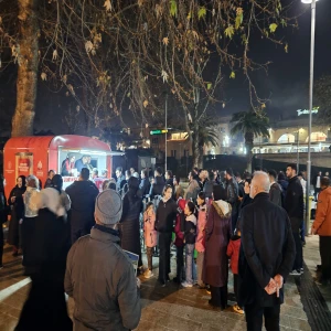 Şanlıurfa’da maneviyatın adresinde anlamlı ikram...