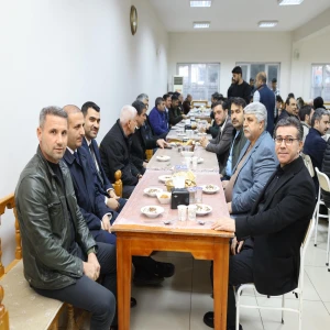 Başkan Bucak STK temsilcileriyle iftarda buluştu: "Ayrım yok, hizmet var"