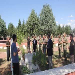 Şanlıurfa'da şehide vefa: Unutulmadı, dualarla anıldı