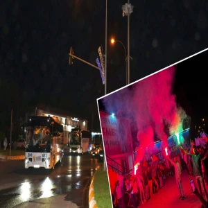 Çeyrek asır coşkusu Şanlıurfa'dan Ankara'ya taşıyor... AK Parti teşkilatı yola çıktı