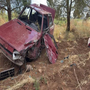 Şanlıurfa'da feci kaza! Tekerleği kopan araç ağaca çarptı: Çok sayıda kişi yaralandı