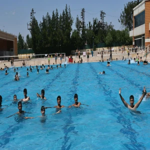 Siverek’te olimpik yüzme havuzu hizmete açıldı