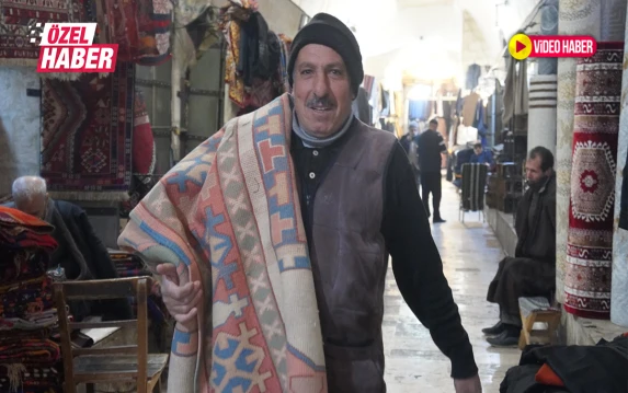 Urfa’da tarihi çarşıda 'nefes parası' mesaisi!