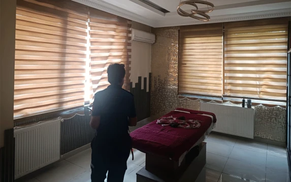 Şanlıurfa’nın göbeğinde 11 adrese baskın! Masaj salonu adı altında bakın ne yapmışlar