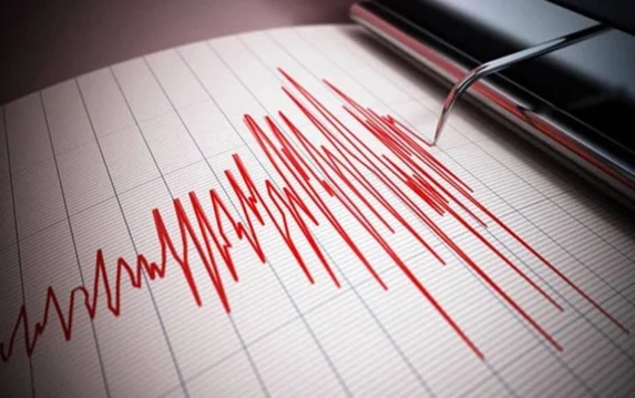 Komşuda korkutan deprem! Şanlıurfa da fena sallandı